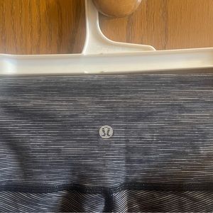 Lululemon high rise crop leggings size 4